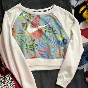 White Nike cropped hoodie